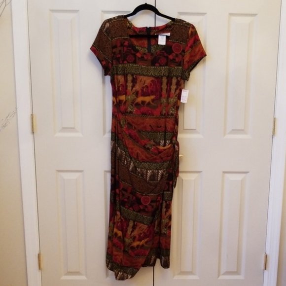 Jessica Howard multi colored patterned Dress with front wrap tie. - Picture 3 of 4